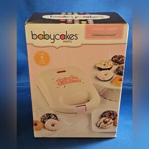 Babycakes Mini Donut Maker – Ceramic Coated (Makes 4 Mini Donuts!) NEW IN BOX